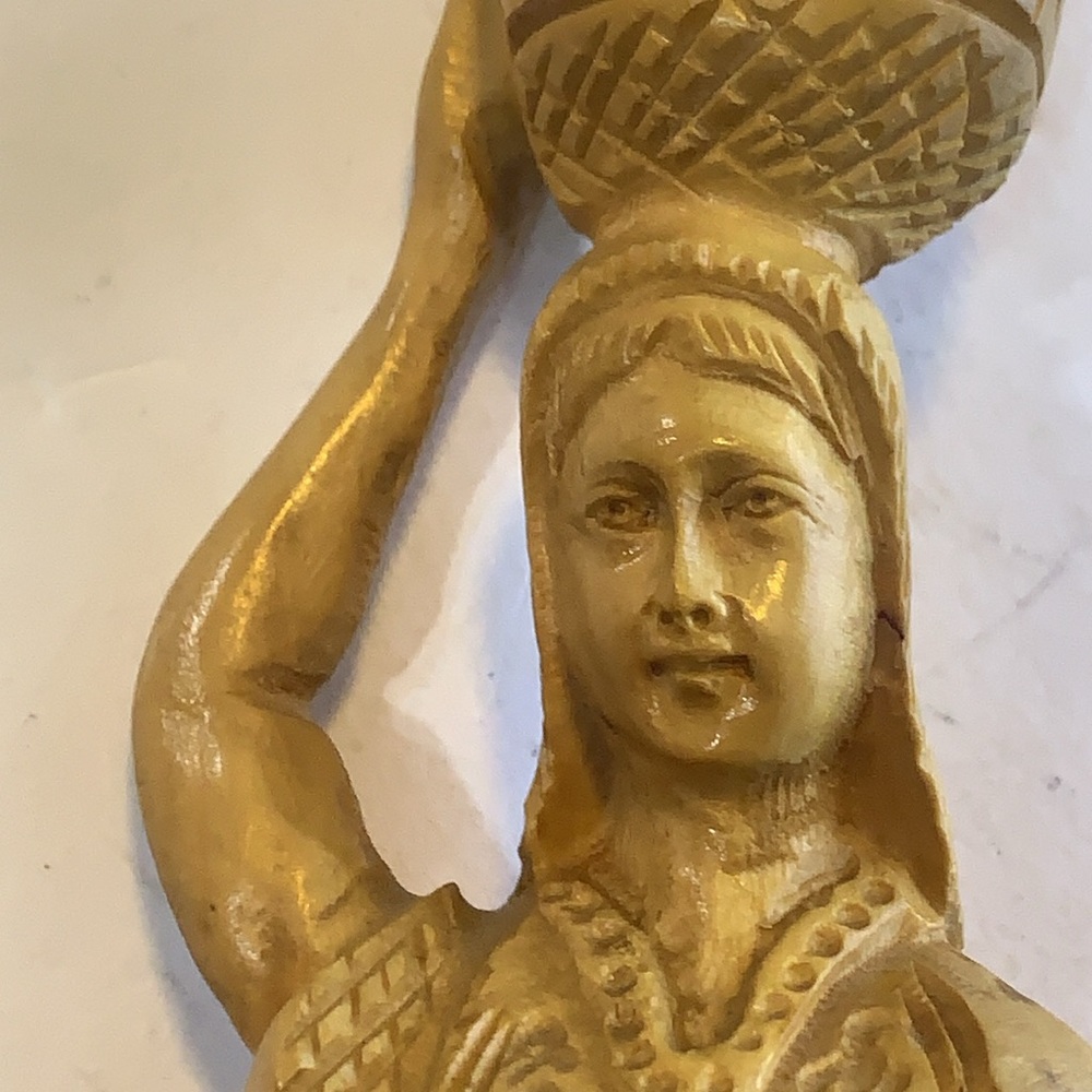 OMAR BAKRI Wood figurine woman with bucket